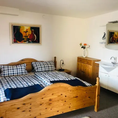Haus Hubertus Apartment *